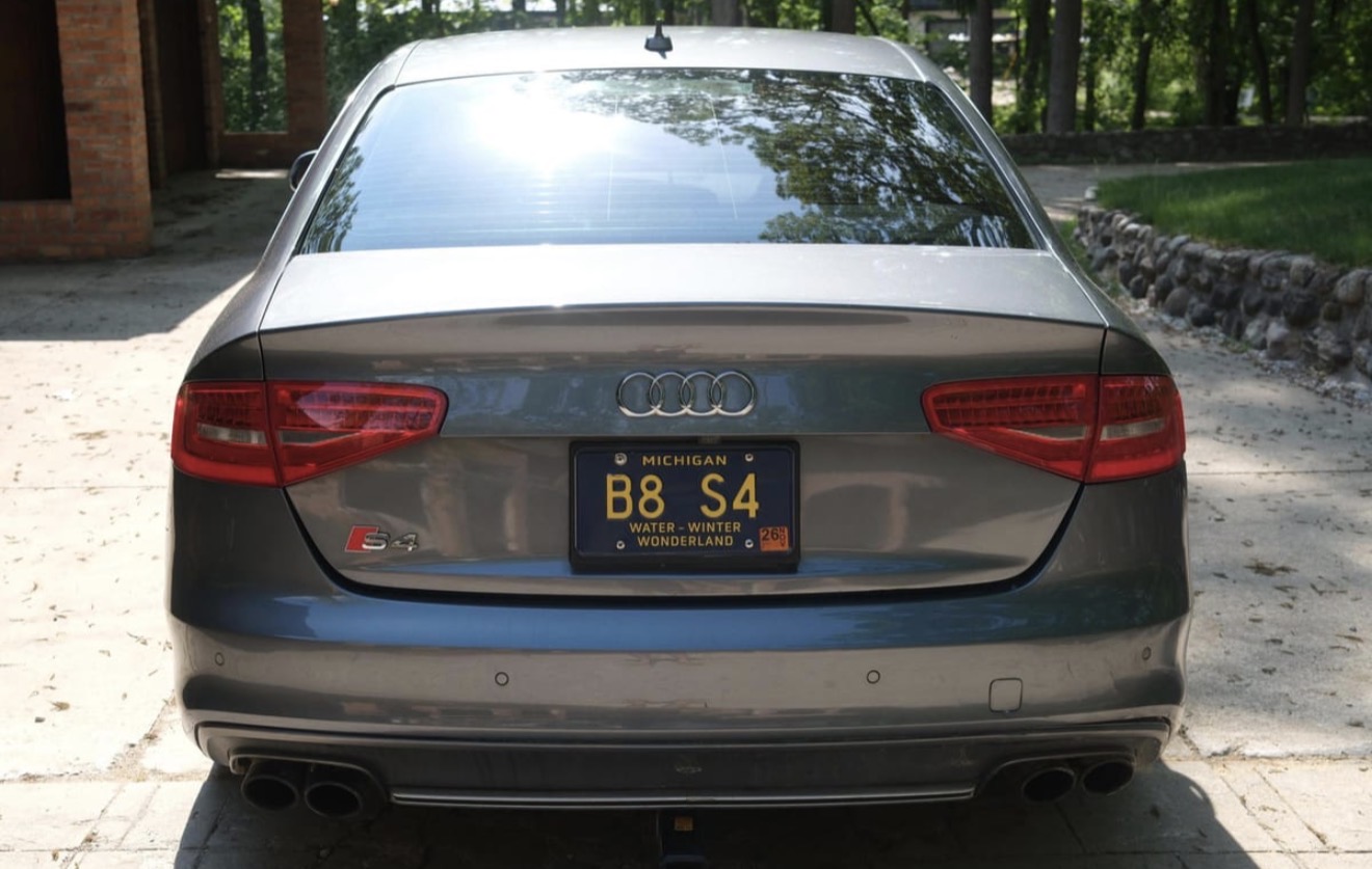 Car photo