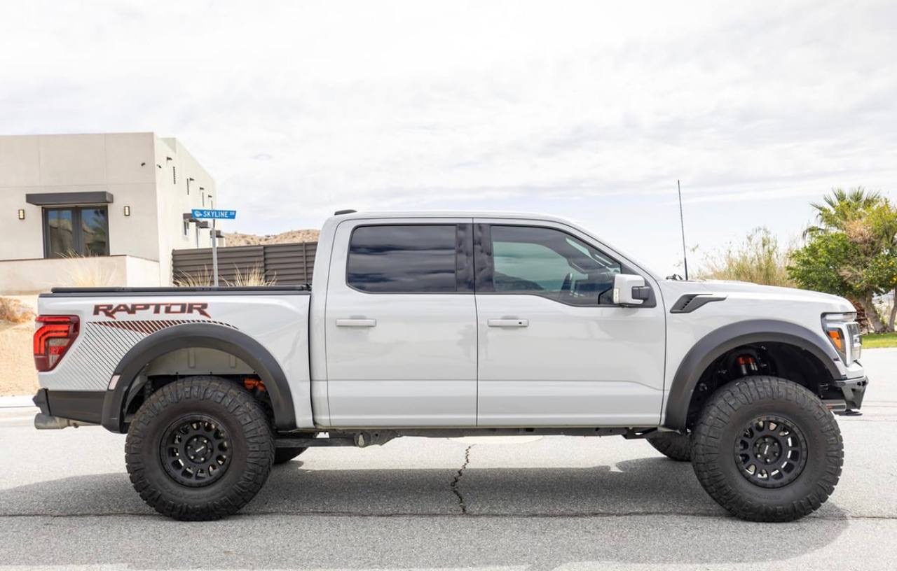 Car photo - photo 1