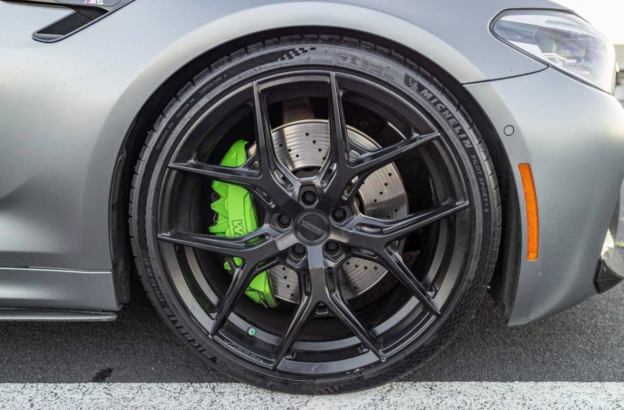 Car photo - photo 5