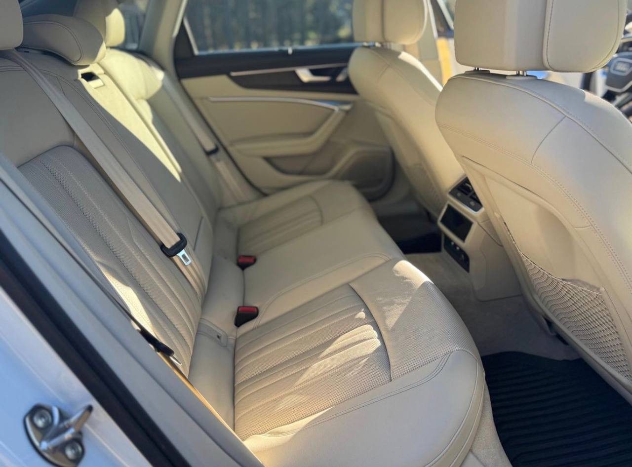 Car photo - photo 9