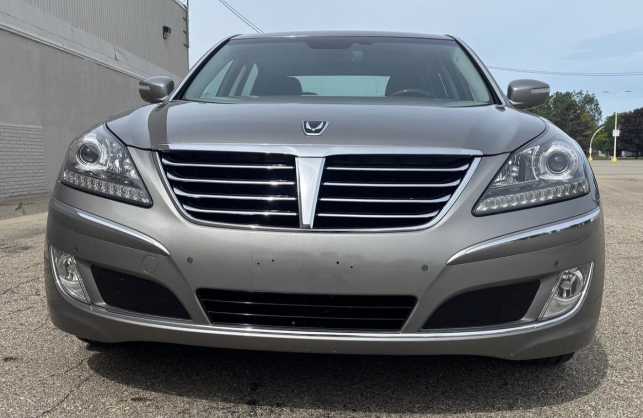 2012 Hyundai Equus